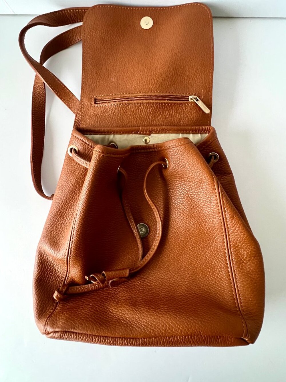 Italian Backpack Style or Crossbody Bag, Brown Leather with Top Handle - Picture 11 of 16